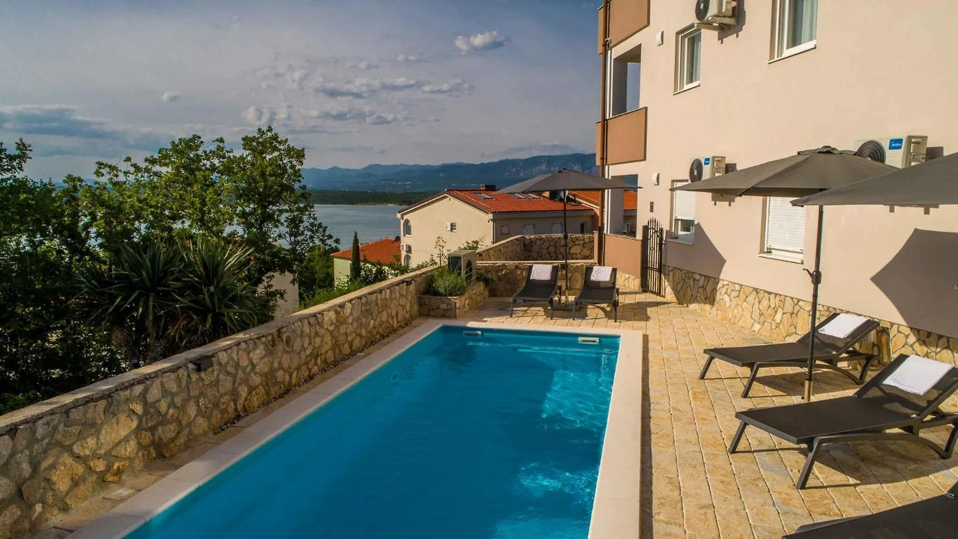 Apartment In Klimno - Insel Krk 51730