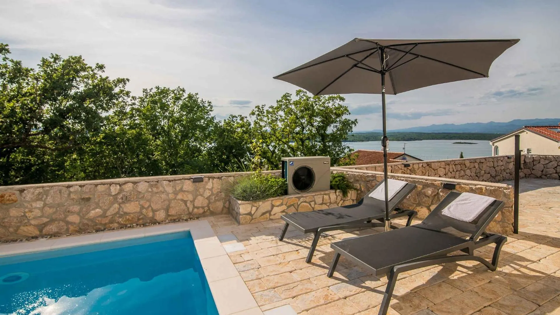 Apartment In Klimno - Insel Krk 51730